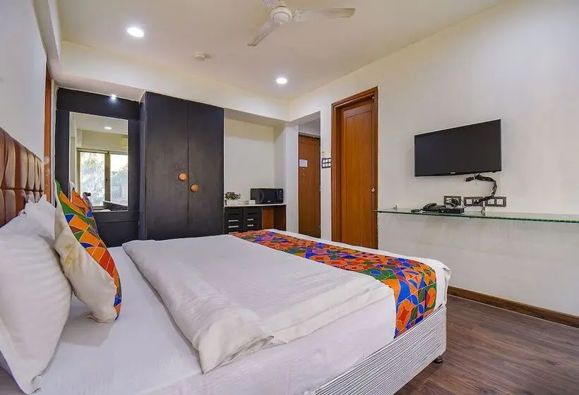 اتاق لوکس, Fabhotel Sr Wakad   Nr Mall Of Millenium