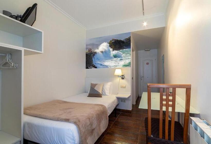 اتاق استاندارد یک نفره, Pension Aida