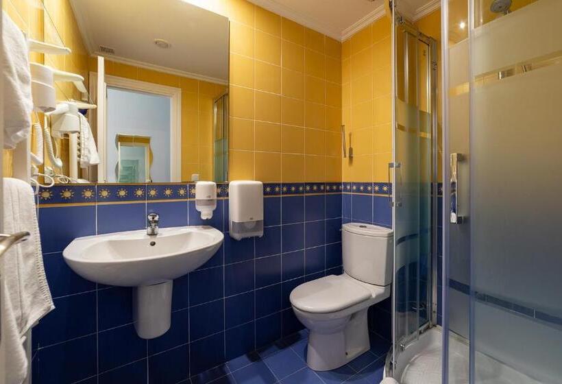 اتاق استاندارد یک نفره, Pension Aida