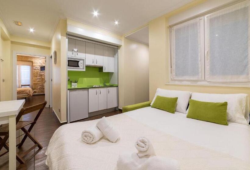 استودیوی استاندارد, Pension Aida