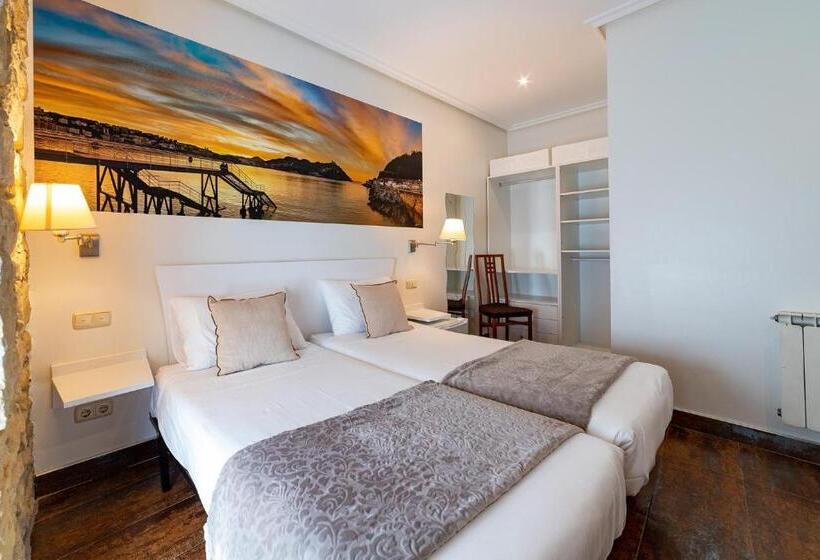 اتاق کلاسیک سه تخته, Pension Aida