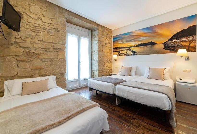 اتاق کلاسیک سه تخته, Pension Aida