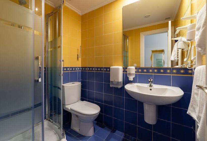 اتاق استاندارد یک نفره, Pension Aida