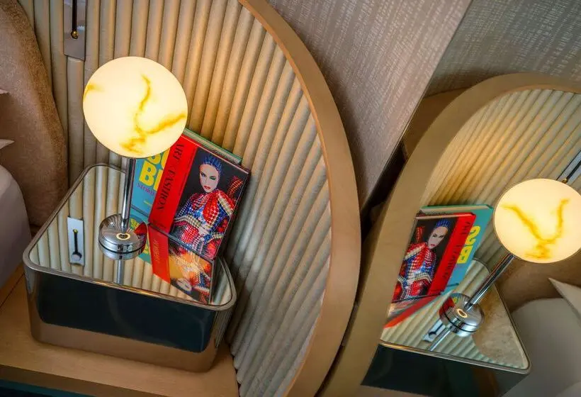 身障者適用キングサイズベッドルーム, Andaz Miami Beach Resort & Spa