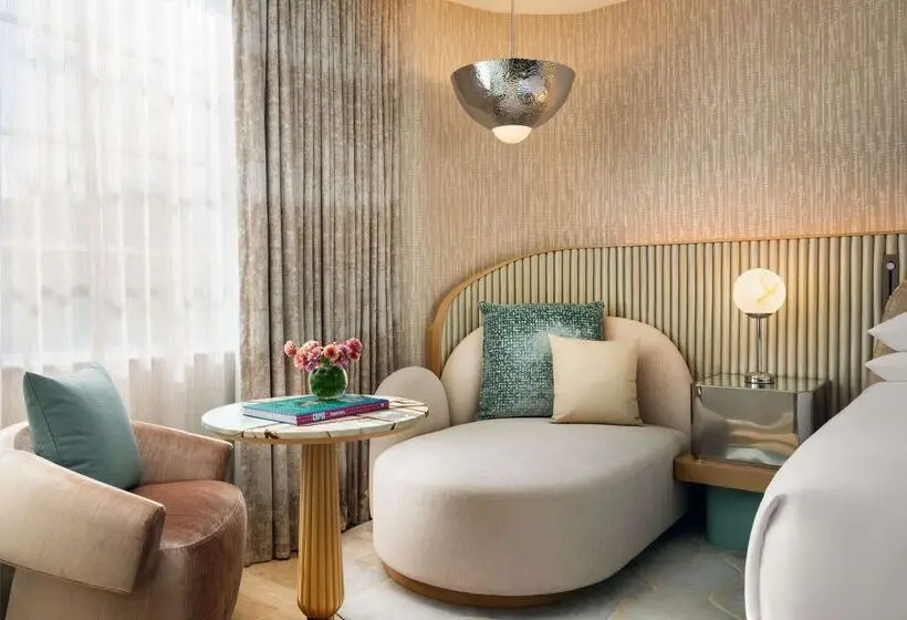 キングサイズベッドのスタンダードルーム, Andaz Miami Beach Resort & Spa