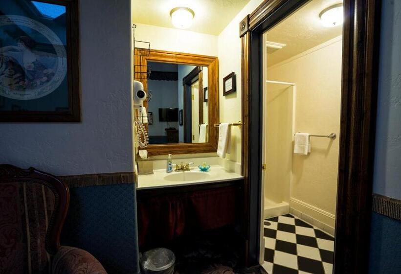 스탠다드 내측 룸, Red Garter Inn