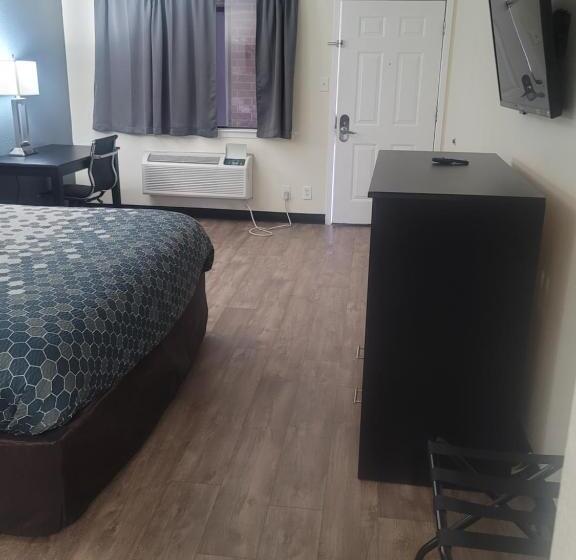 Стандартный Номер Кровать Кинг, Econo Lodge Inn & Suites Downtown San Antonio Riverwalk Area