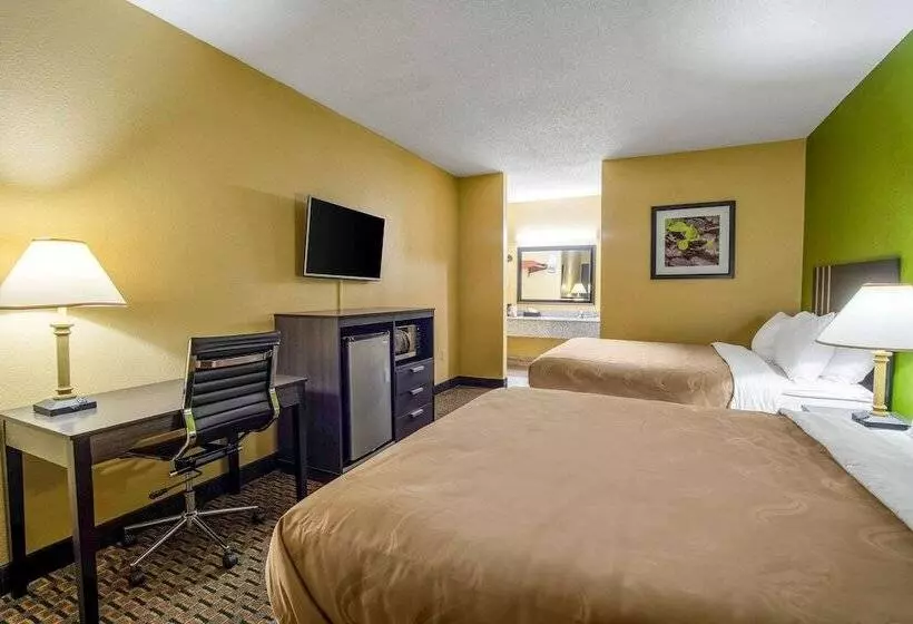 ２ダブルベッドのスタンダードルーム, Quality Inn West Columbia  Cayce