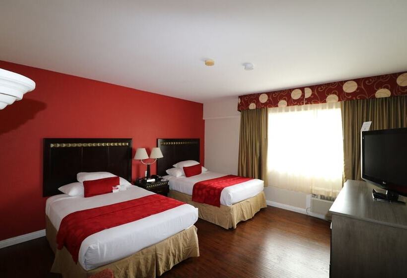 Номер Стандарт 2 Двуспальные Кровати, Ramada By Wyndham San Diego Airport