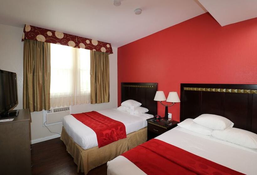 Номер Стандарт 2 Двуспальные Кровати, Ramada By Wyndham San Diego Airport