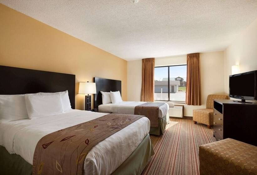 Номер Стандарт Адаптированный для Инвалидов, Ramada By Wyndham Wisconsin Dells I 90