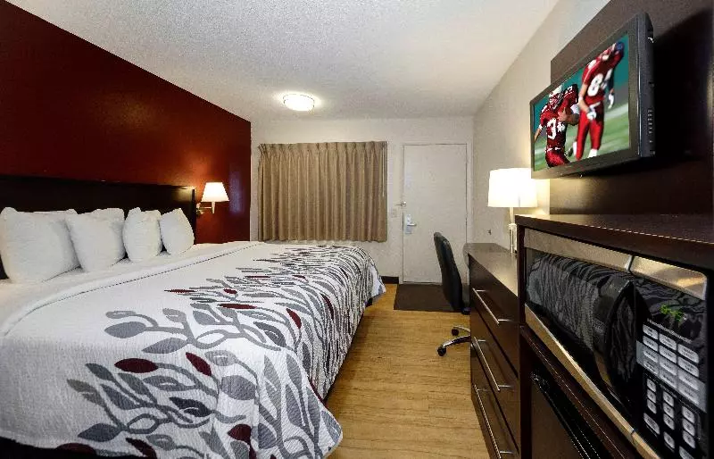 اتاق لوکس با تخت بزرگ, Red Roof Inn Lansing East  Msu
