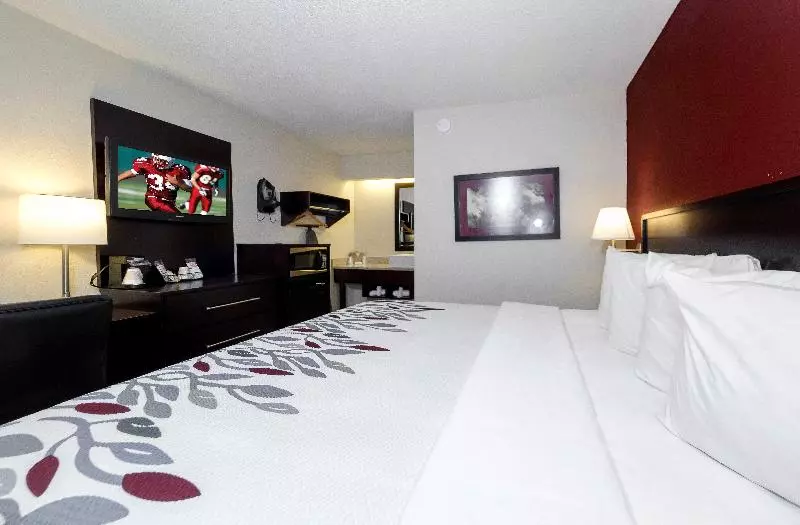 اتاق لوکس با تخت بزرگ, Red Roof Inn Lansing East  Msu