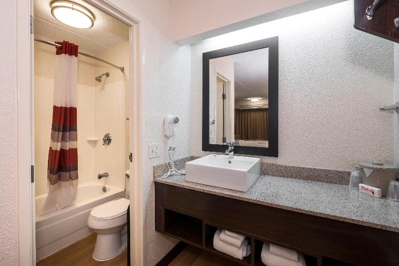 غرفة قياسية سرير كينج, Red Roof Inn West Monroe