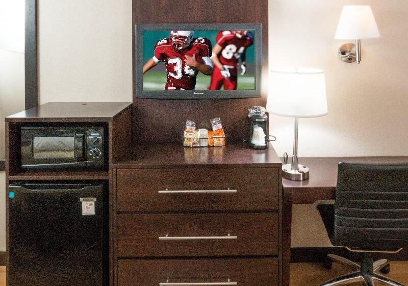 חדר סופריור עם מיטת קינג, Red Roof Inn Plus+ Ann Arbor   U Of Michigan North