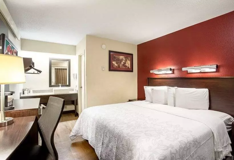 キングサイズベッドのスタンダードルーム, Red Roof Inn Plus+ Baltimore Washington Dc/bwi Airport