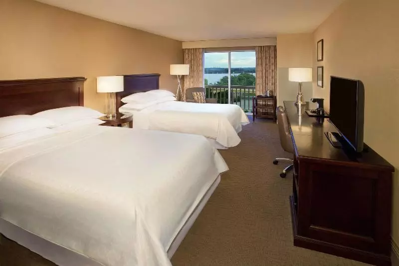 クラブルーム, Sheraton Louisville Riverside