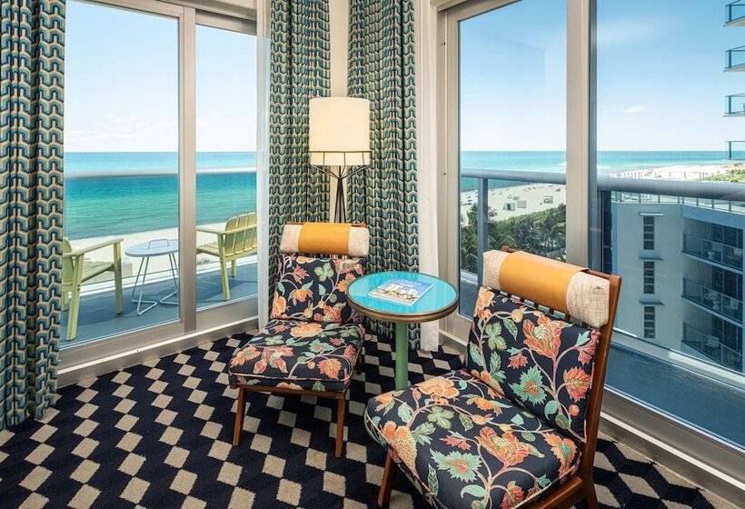 Номер Стандарт Двуспальная Кровать Вид на Море, Andaz Miami Beach, By Hyatt