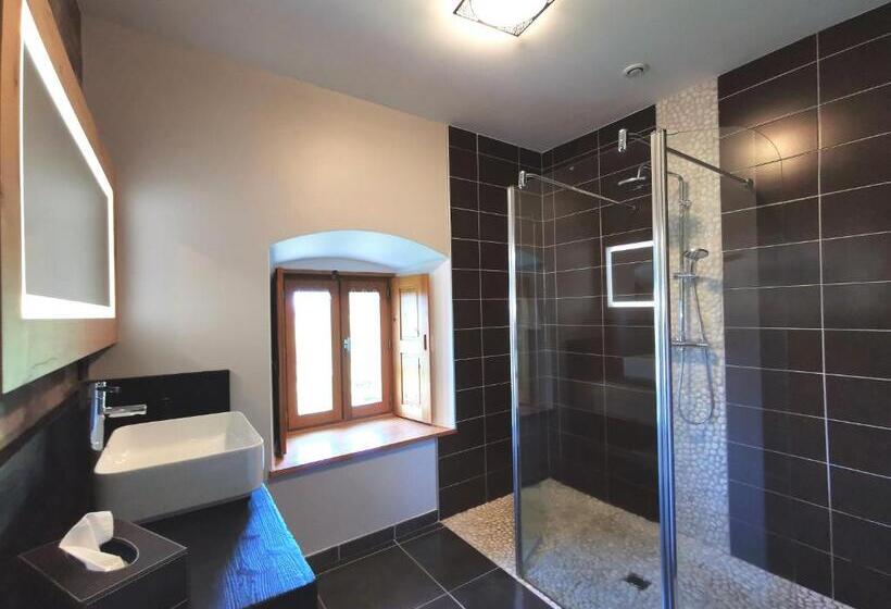 חדר סופריור, Le Clos Des Pierres Rouges