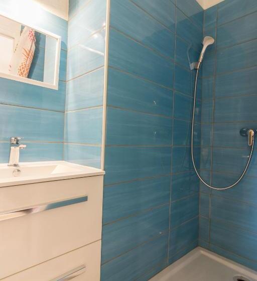 غرفة قياسية رباعية, Auberge La Soulan