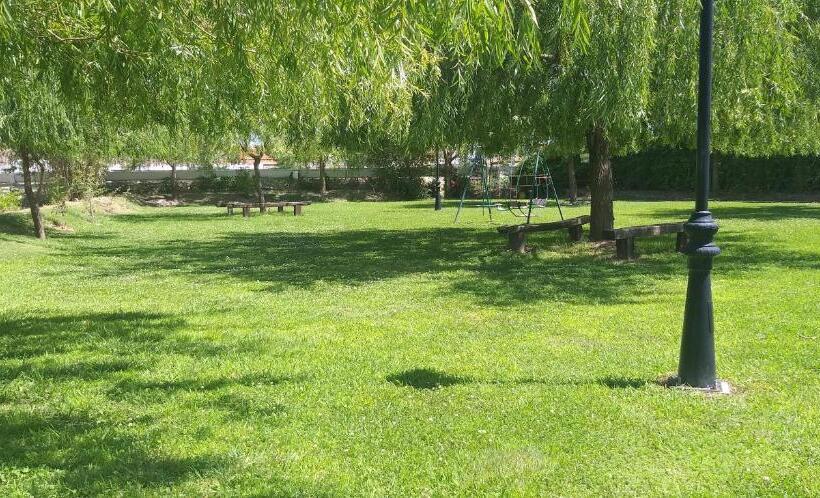 شقة غرفتين, La Posada Hípica