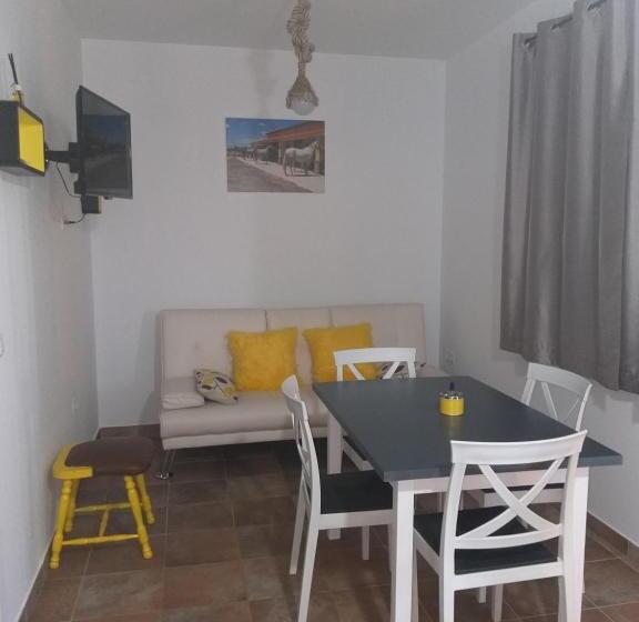 شقة غرفتين, La Posada Hípica