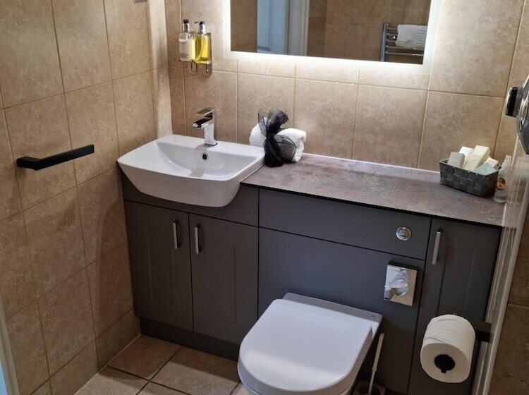 Standardrum, Copperbeech B&b