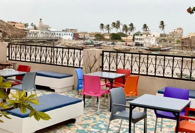 اتاق استاندارد یک نفره, Chez Titi