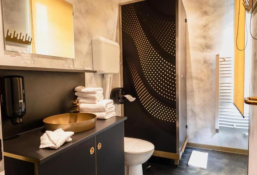 غرفة قياسية مزوَّدة بشُرفة, Timeout Heritage Hotel Zagreb