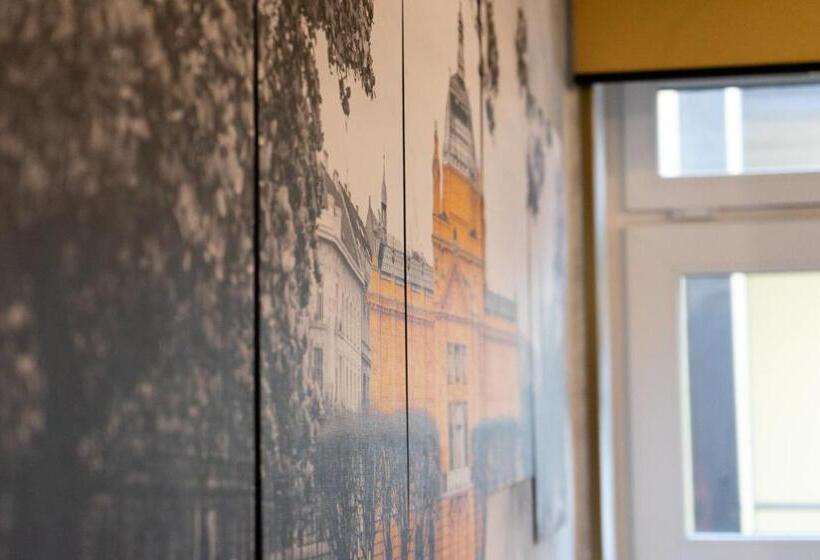 غرفة قياسية مطلّة علي الحديقة, Timeout Heritage Hotel Zagreb