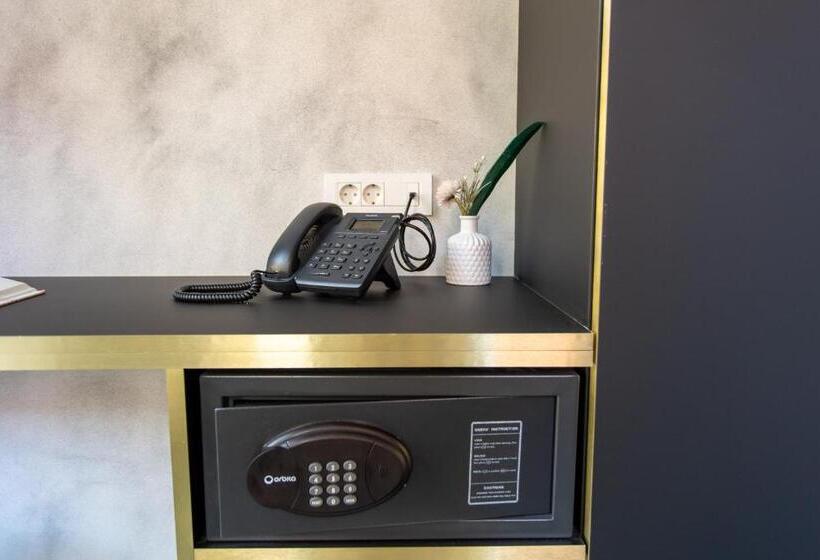 غرفة عائلية, Timeout Heritage Hotel Zagreb