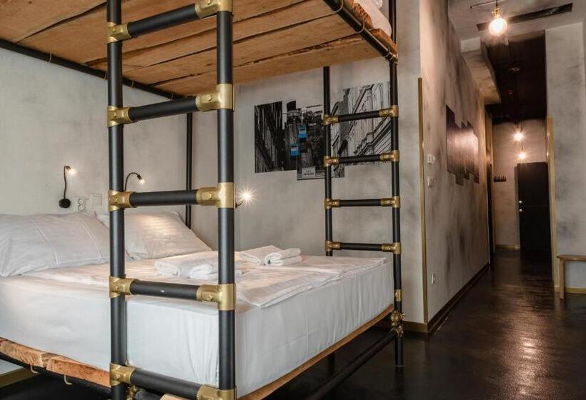 غرفة عائلية, Timeout Heritage Hotel Zagreb