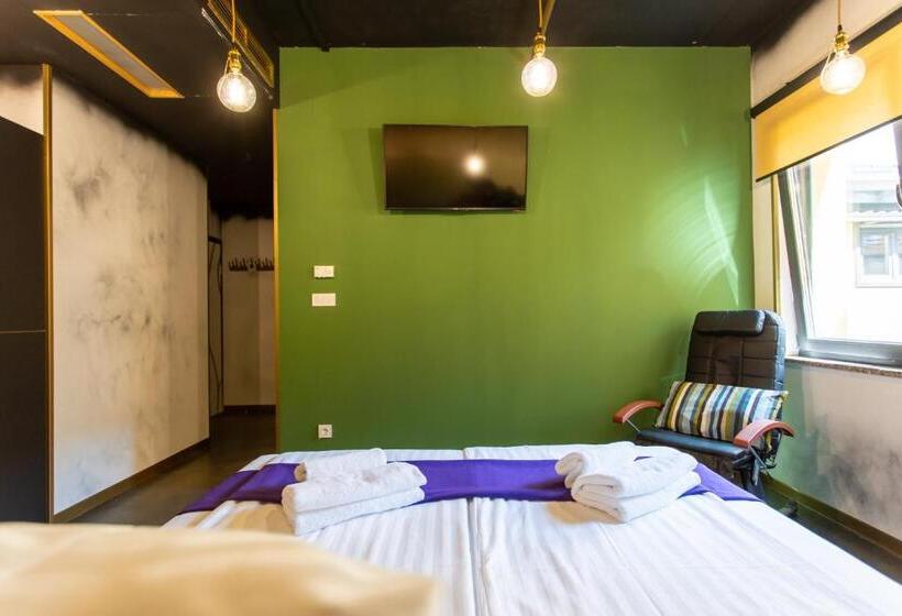 غرفة قياسية مطلّة علي الحديقة, Timeout Heritage Hotel Zagreb