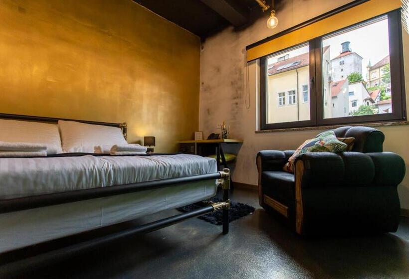 اتاق استاندارد با چشم‌انداز شهر, Timeout Heritage Hotel Zagreb