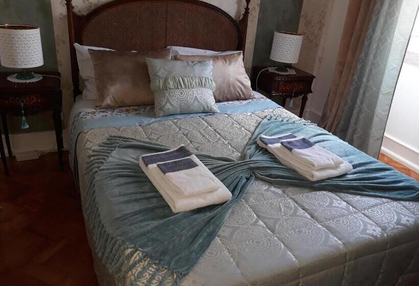 اتاق استاندارد با سرویس بهداشتی مشترک, Ameli Rooms