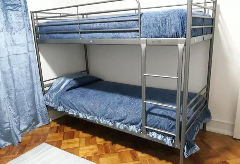 اتاق استاندارد چهارنفره با سرویس بهداشتی مشترک, Ameli Rooms