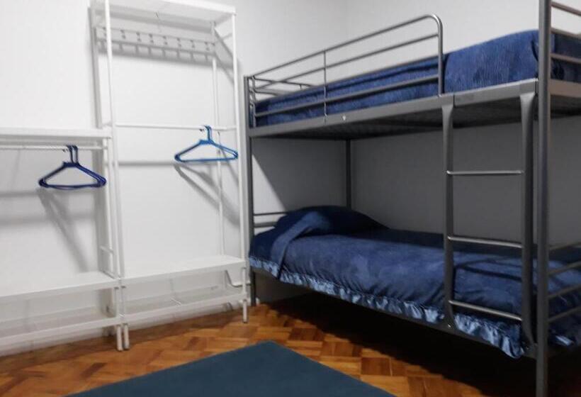 اتاق استاندارد چهارنفره با سرویس بهداشتی مشترک, Ameli Rooms