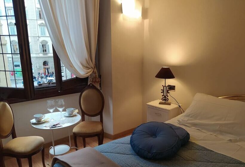 اتاق لوکس, Lady Luna B&b