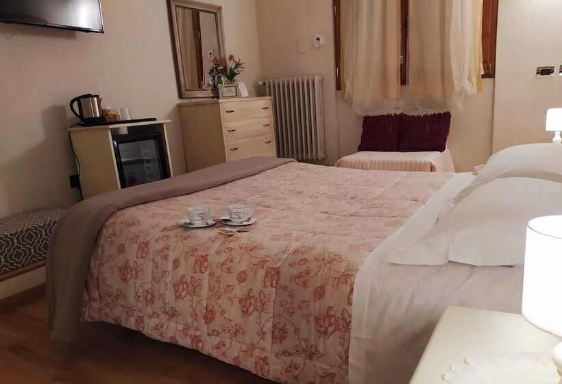 اتاق سوپریور, Lady Luna B&b