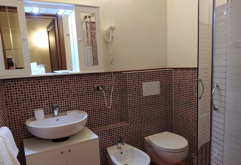 اتاق سوپریور, Lady Luna B&b