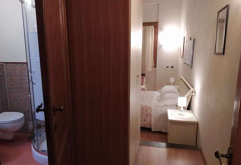 اتاق سوپریور, Lady Luna B&b