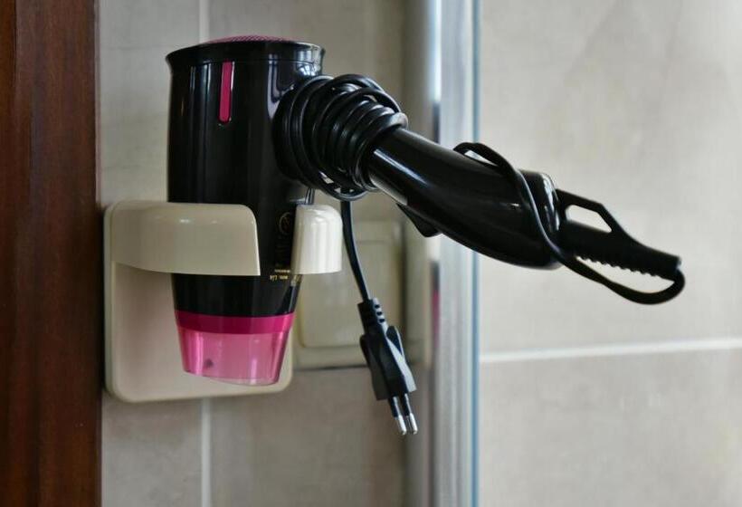 اتاق استاندارد, Cicerone Lodge