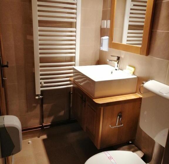 اتاق استاندارد, Princess Nina Kolašin