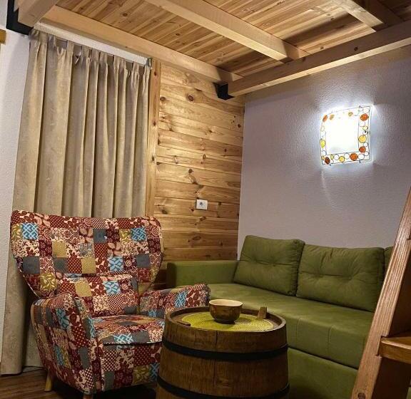 سوییت خانوادگی, Princess Nina Kolašin