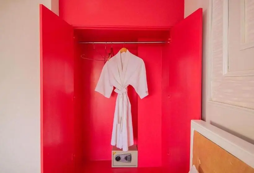 スーペリアールーム, Hak Huot Hotel I