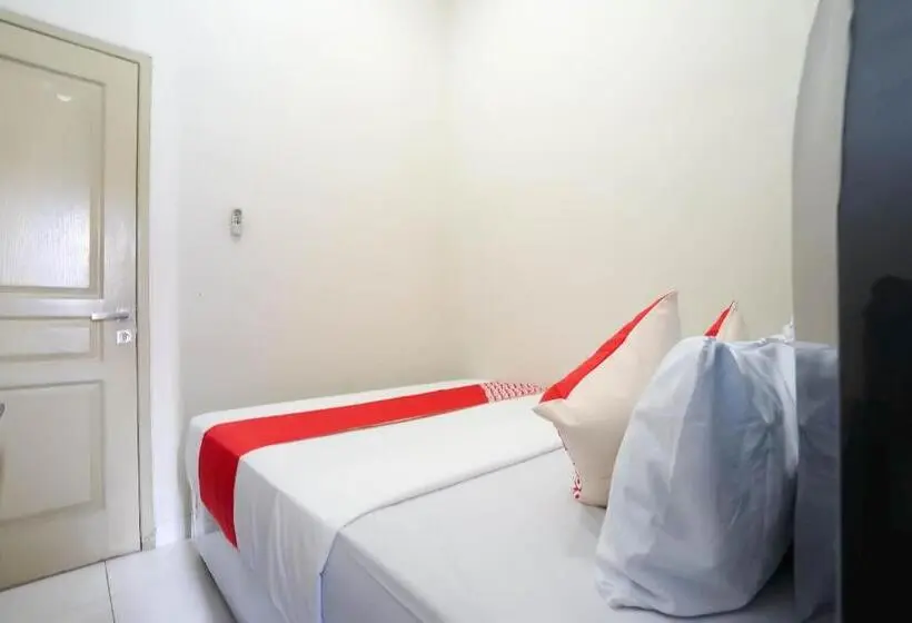 スタンダードルーム, Oyo 2874 Berlian Residence