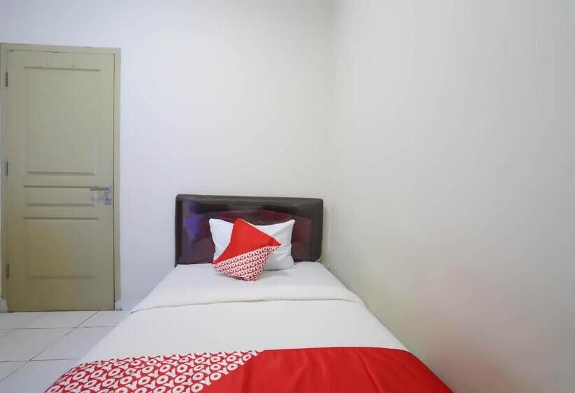 חדר סטנדרט יחיד, Oyo 2874 Berlian Residence