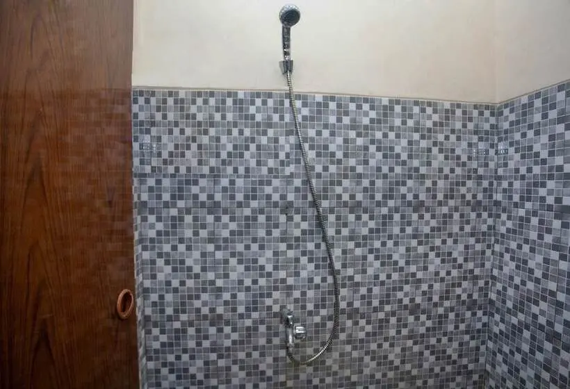 スタンダードルーム, Spot On 2875 Kost Pandawa Syariah