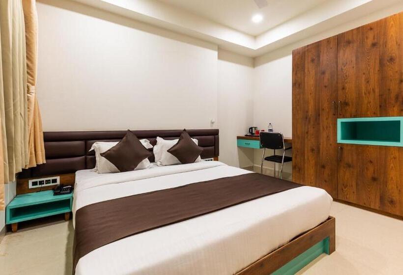 Номер Superior, The Grand Shaurya