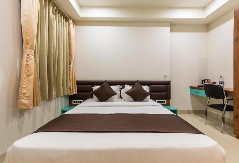 Номер Deluxe, The Grand Shaurya